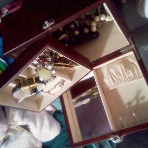 Jewlrey box